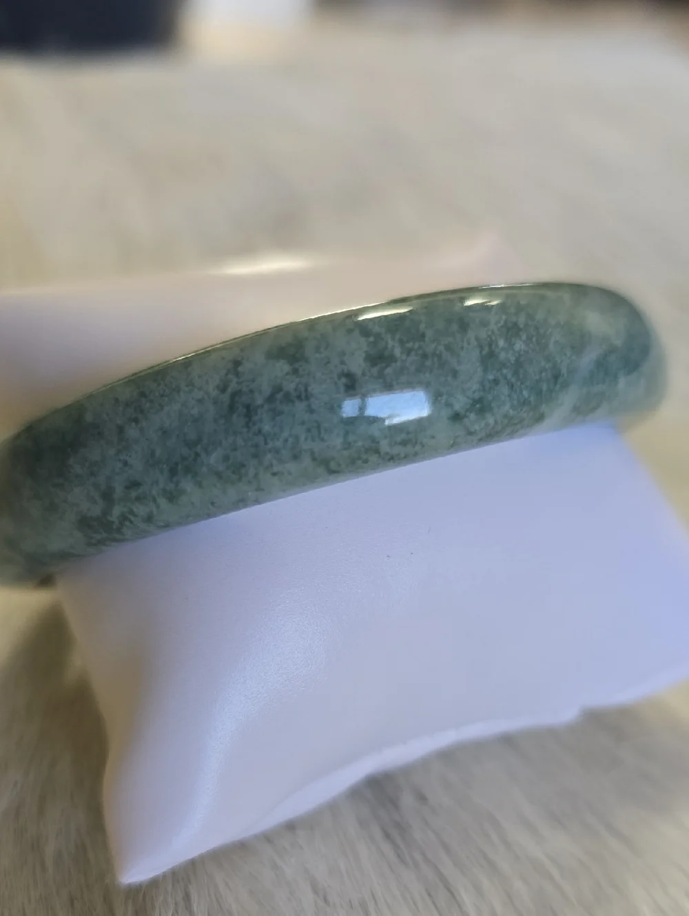 Natural Jade Bangle - Picture 5 of 7